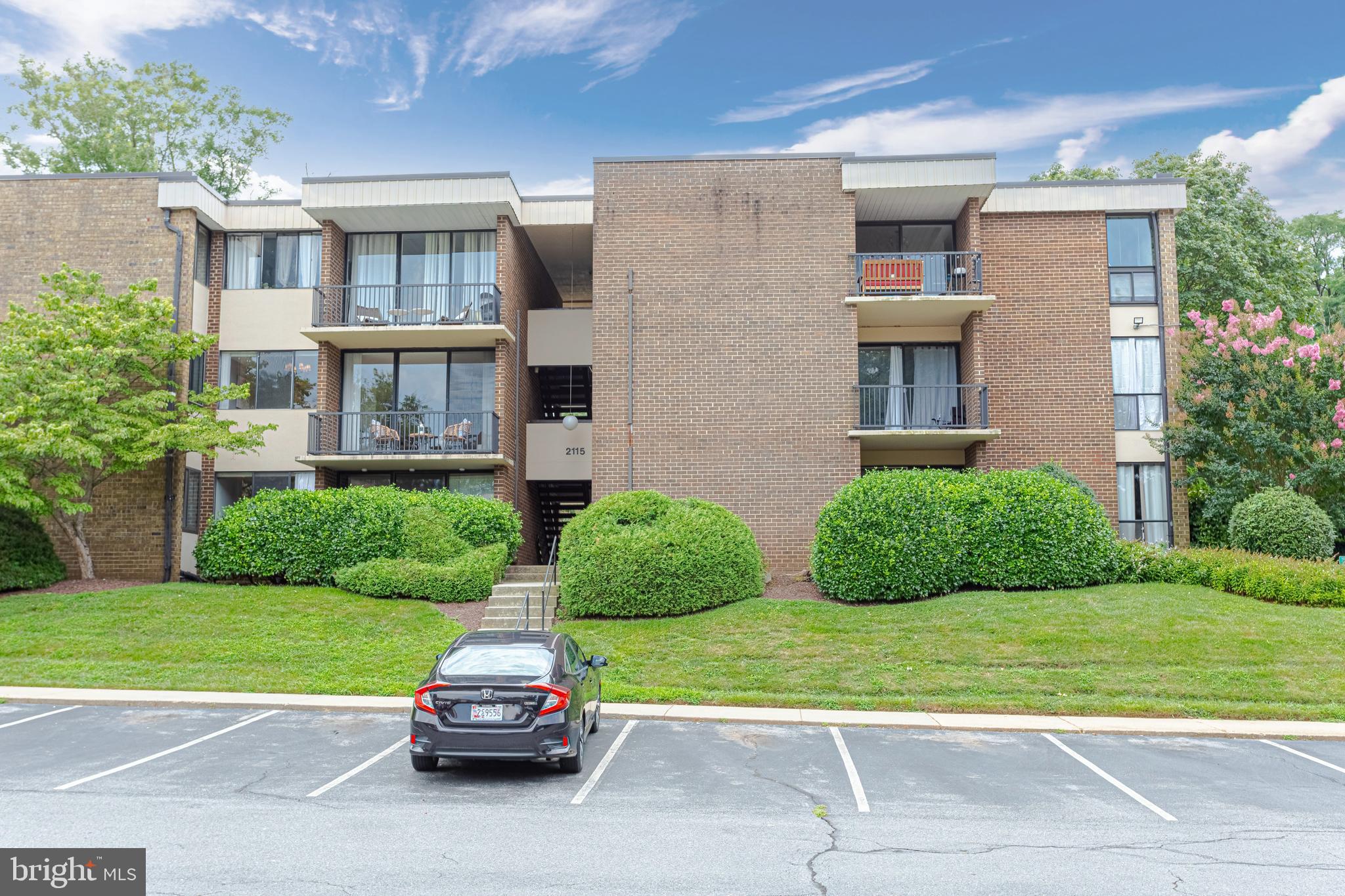 2115 Walsh View Terrace, Unit 8203 Silver Spring, MD 20902 - Photo 22 of 29