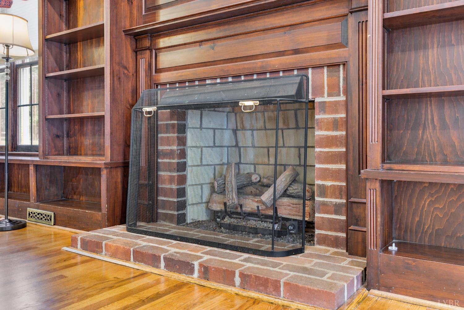 1054 Rock Haven Road Goode, VA 24556 - Photo 6 of 98