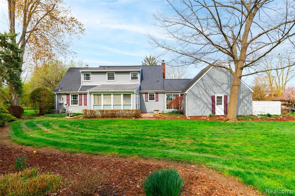 27758 Johnson Road Grosse Ile, MI 48138 - Photo 39 of 49