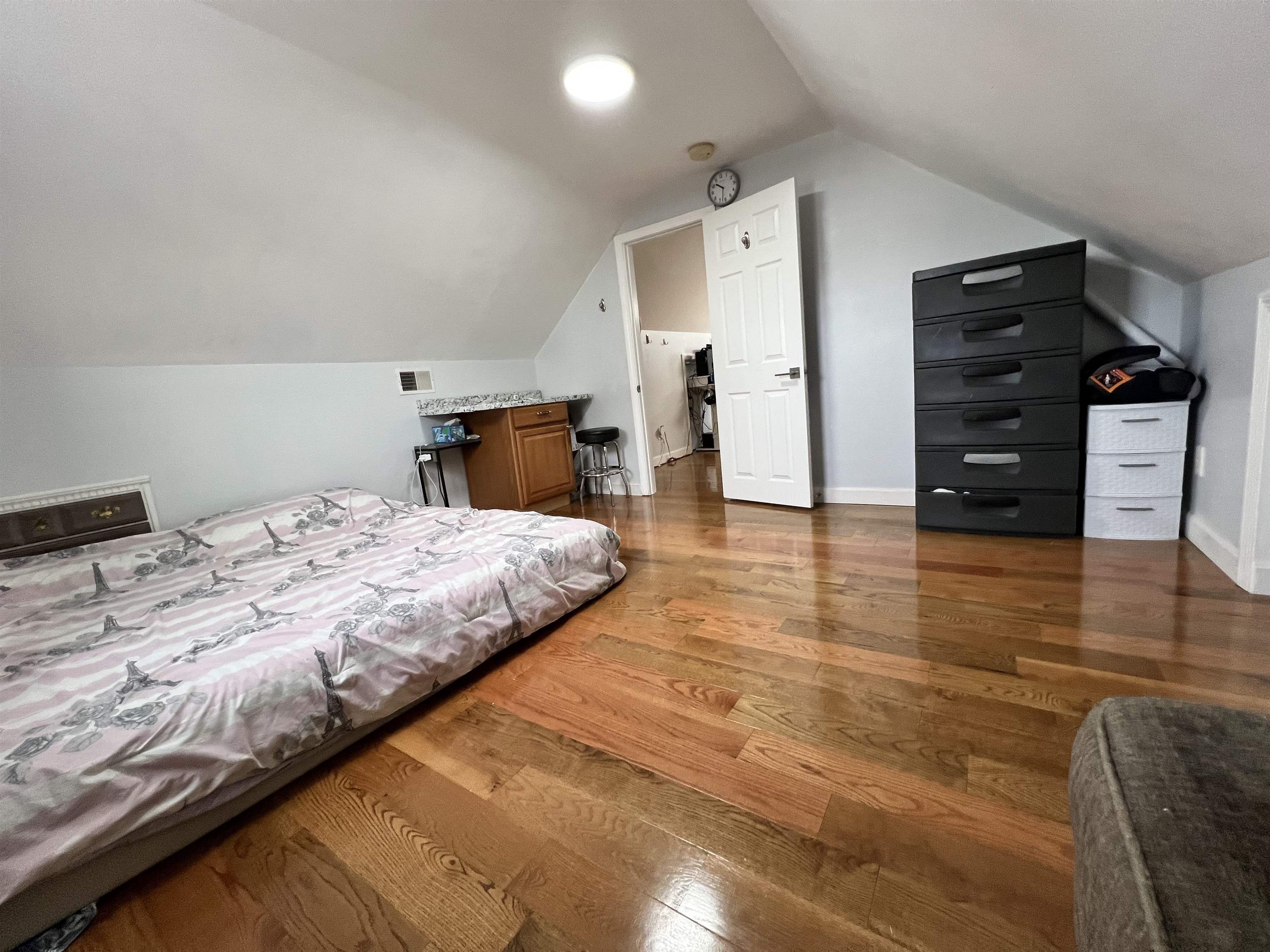 230 Somerville Street Manchester, NH 03103 - Photo 15 of 39