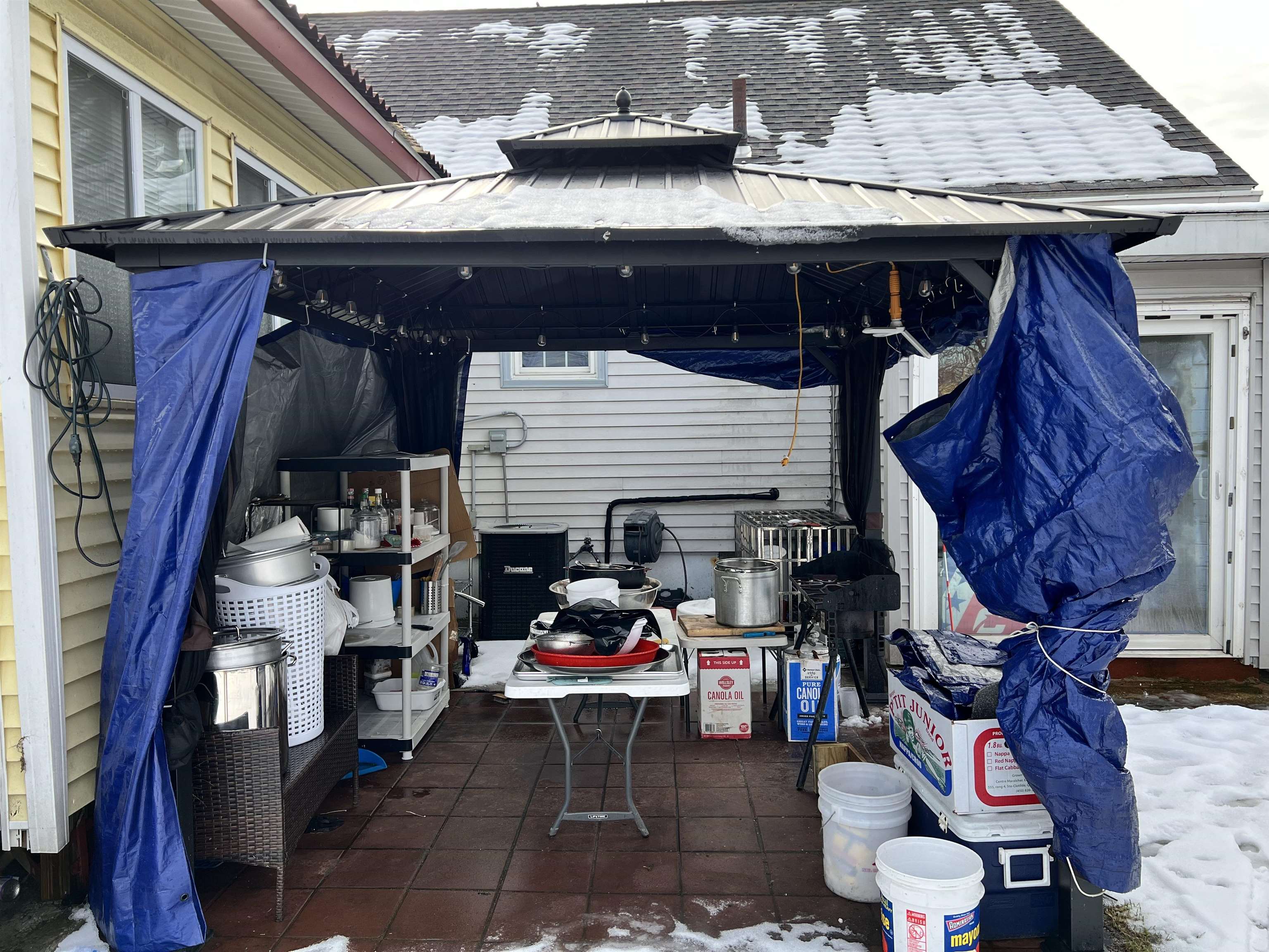 230 Somerville Street Manchester, NH 03103 - Photo 5 of 39