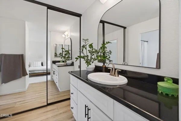 $735,000 | 456 Via Colinas, Thousand Oaks, CA 91362