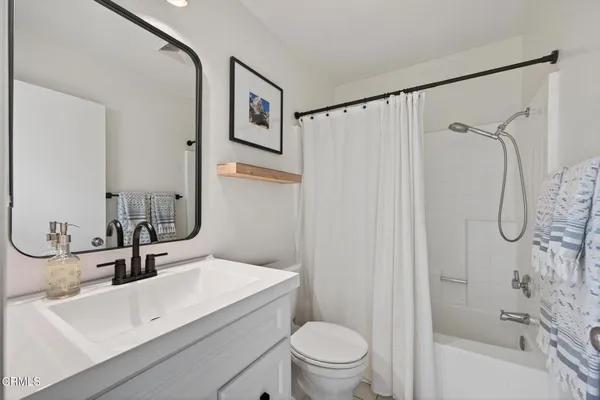 $735,000 | 456 Via Colinas, Thousand Oaks, CA 91362