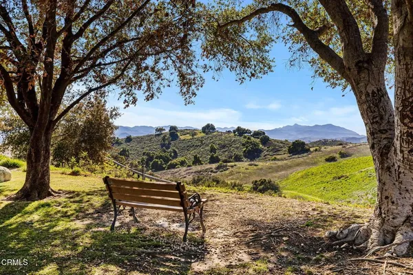 $735,000 | 456 Via Colinas, Thousand Oaks, CA 91362