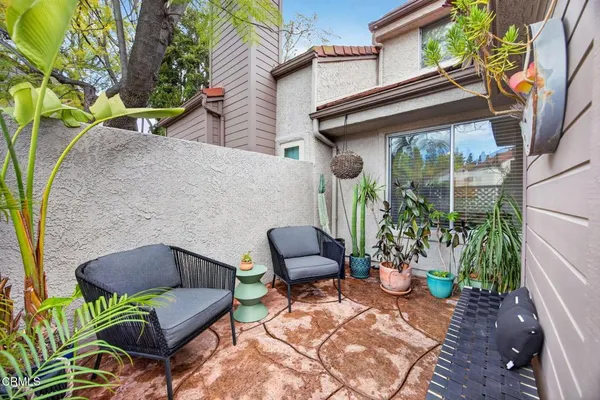 $735,000 | 456 Via Colinas, Thousand Oaks, CA 91362