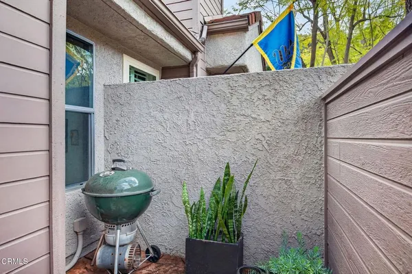 $735,000 | 456 Via Colinas, Thousand Oaks, CA 91362