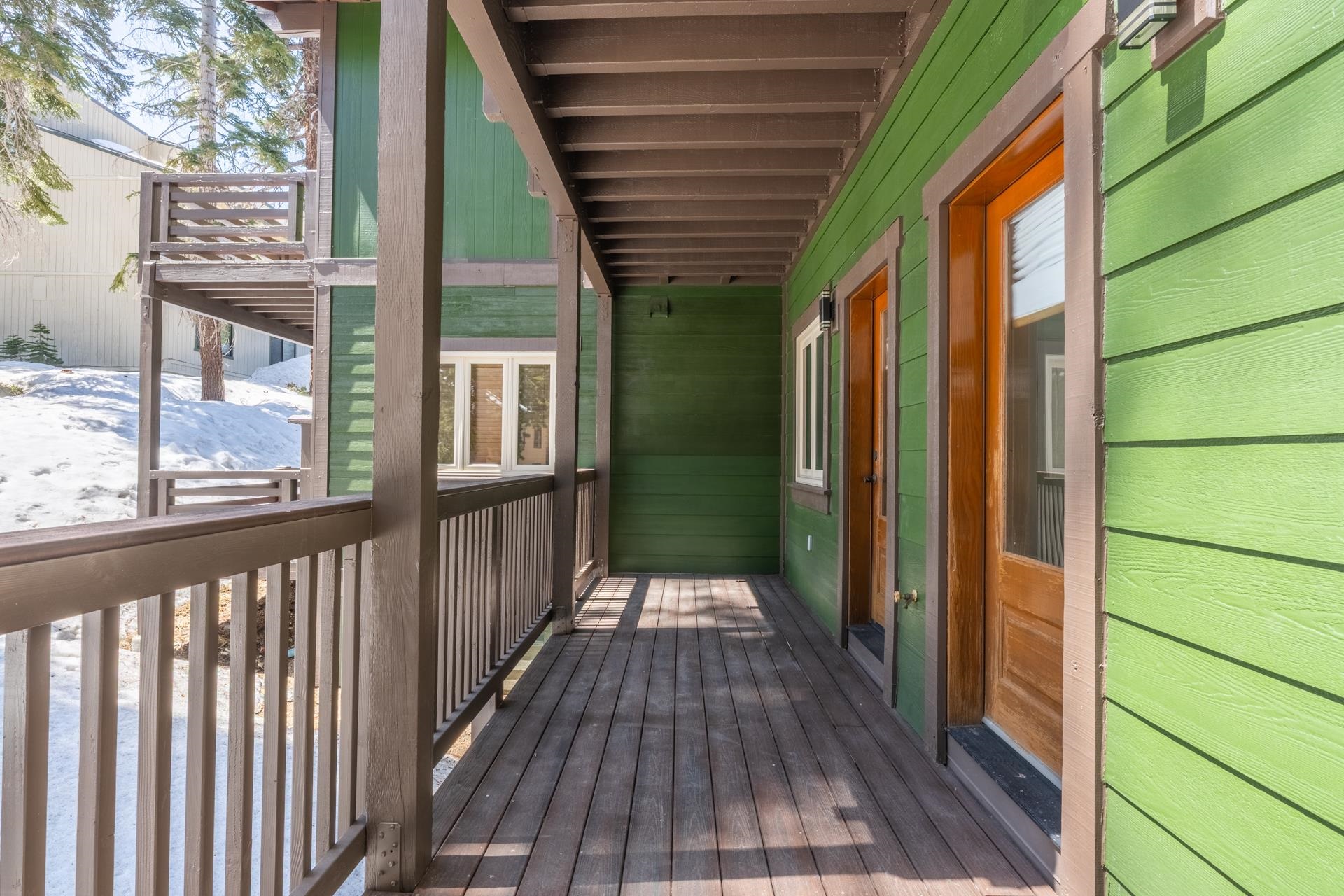 125 Davison Road, Unit 1 Mammoth Lakes, CA 93546 - Photo 44 of 46 a view of a balcony with wooden floor