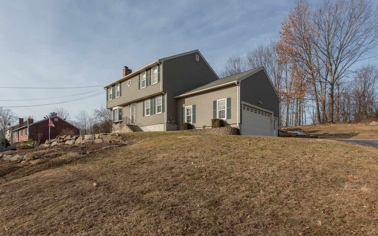 151 Barretts Hill Road Hudson, NH 03051 - Photo 2 of 39