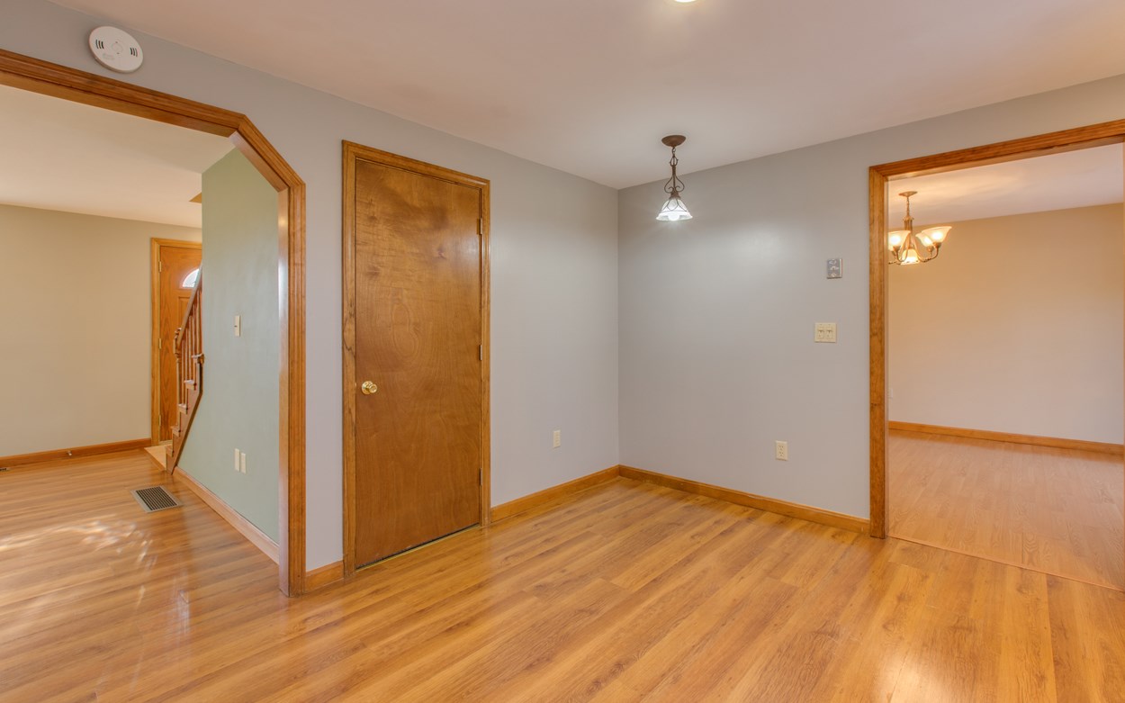 151 Barretts Hill Road Hudson, NH 03051 - Photo 11 of 39
