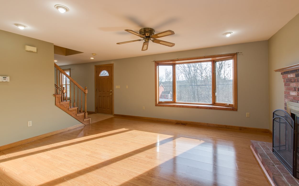 151 Barretts Hill Road Hudson, NH 03051 - Photo 5 of 39