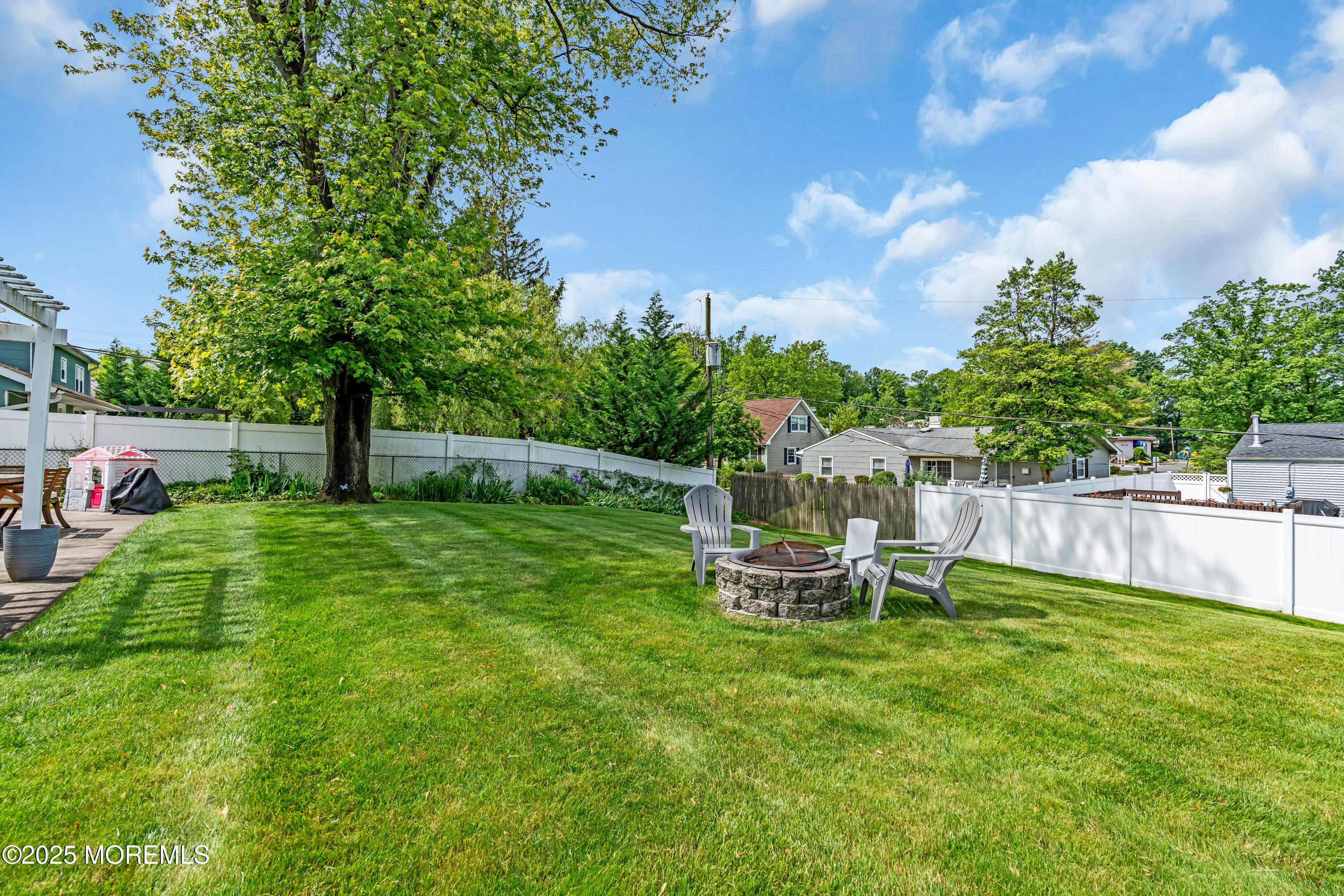 511 Line Road Aberdeen, NJ 07747 - Photo 47 of 53 a view of a chair and table on the garden