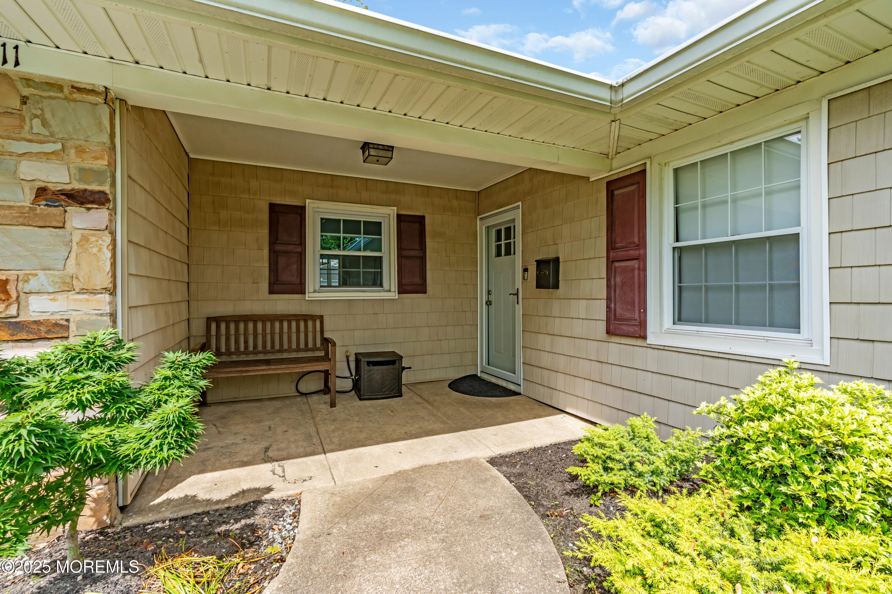 511 Line Road Aberdeen, NJ 07747 - Photo 7 of 53 a front view of a house