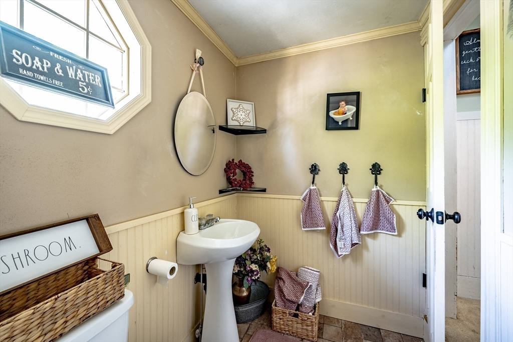 138 Ashley Street West Springfield, MA 01089 - Photo 11 of 19 Gallery Image 11
