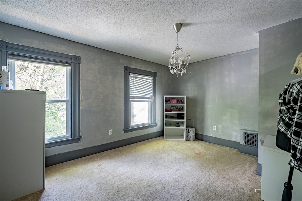 138 Ashley Street West Springfield, MA 01089 - Photo 13 of 19 Gallery Image 13