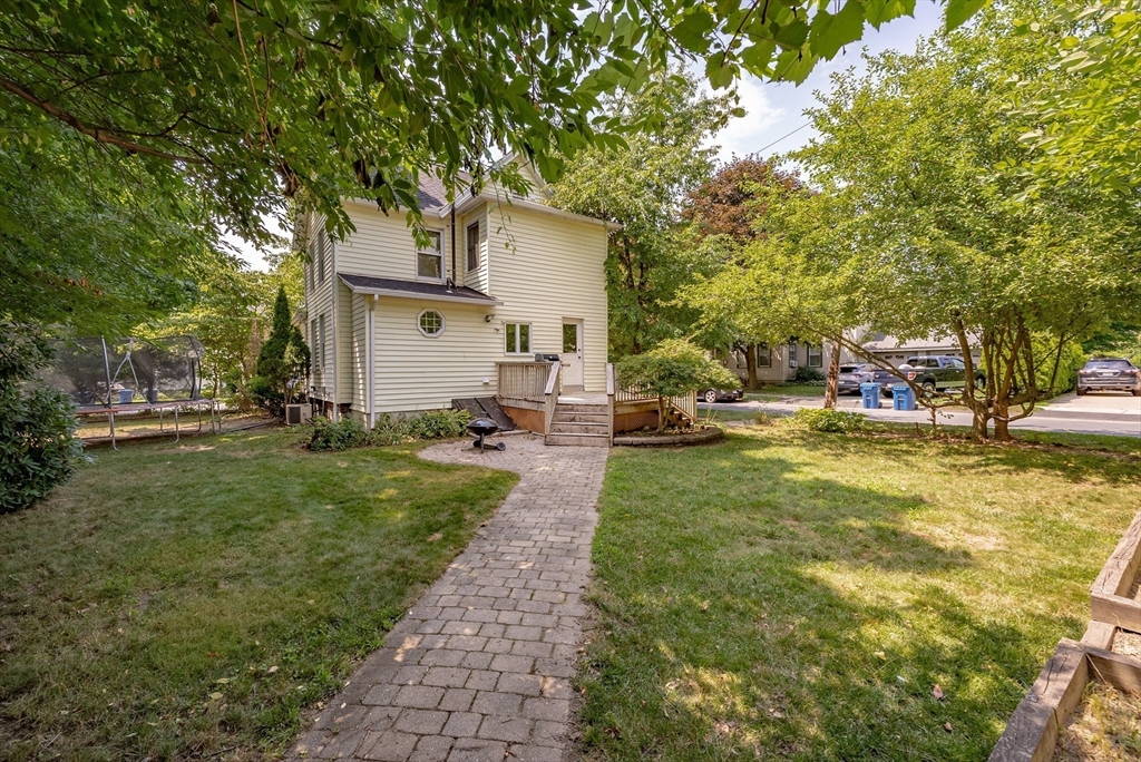 138 Ashley Street West Springfield, MA 01089 - Photo 18 of 19 Gallery Image 18