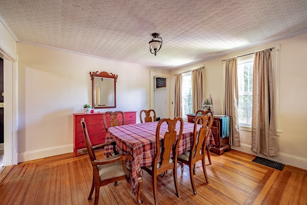 138 Ashley Street West Springfield, MA 01089 - Photo 8 of 19 Gallery Image 8