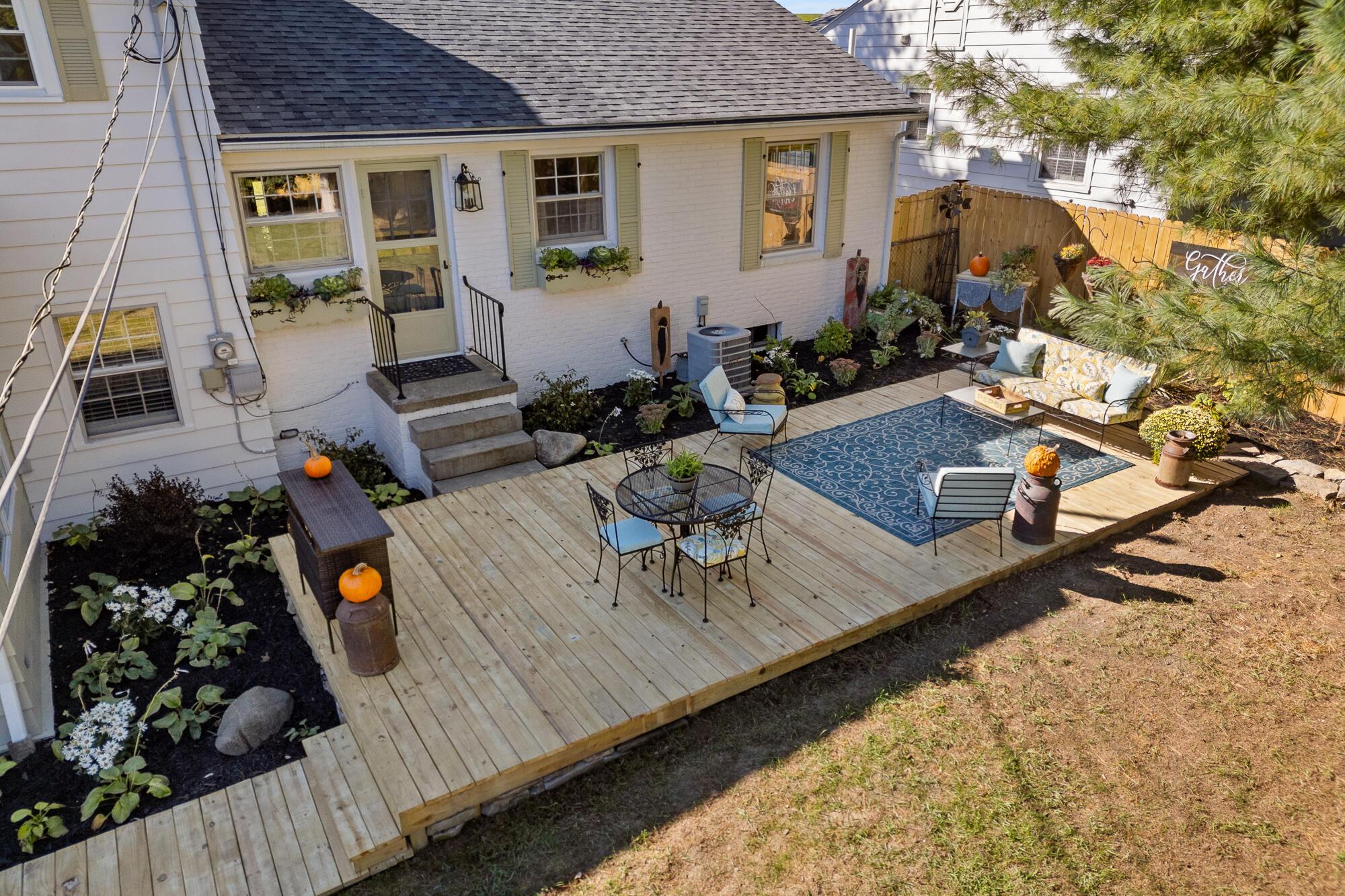 678 Andover Road Mansfield, OH 44907 - Photo 72 of 95 40-aer-patio