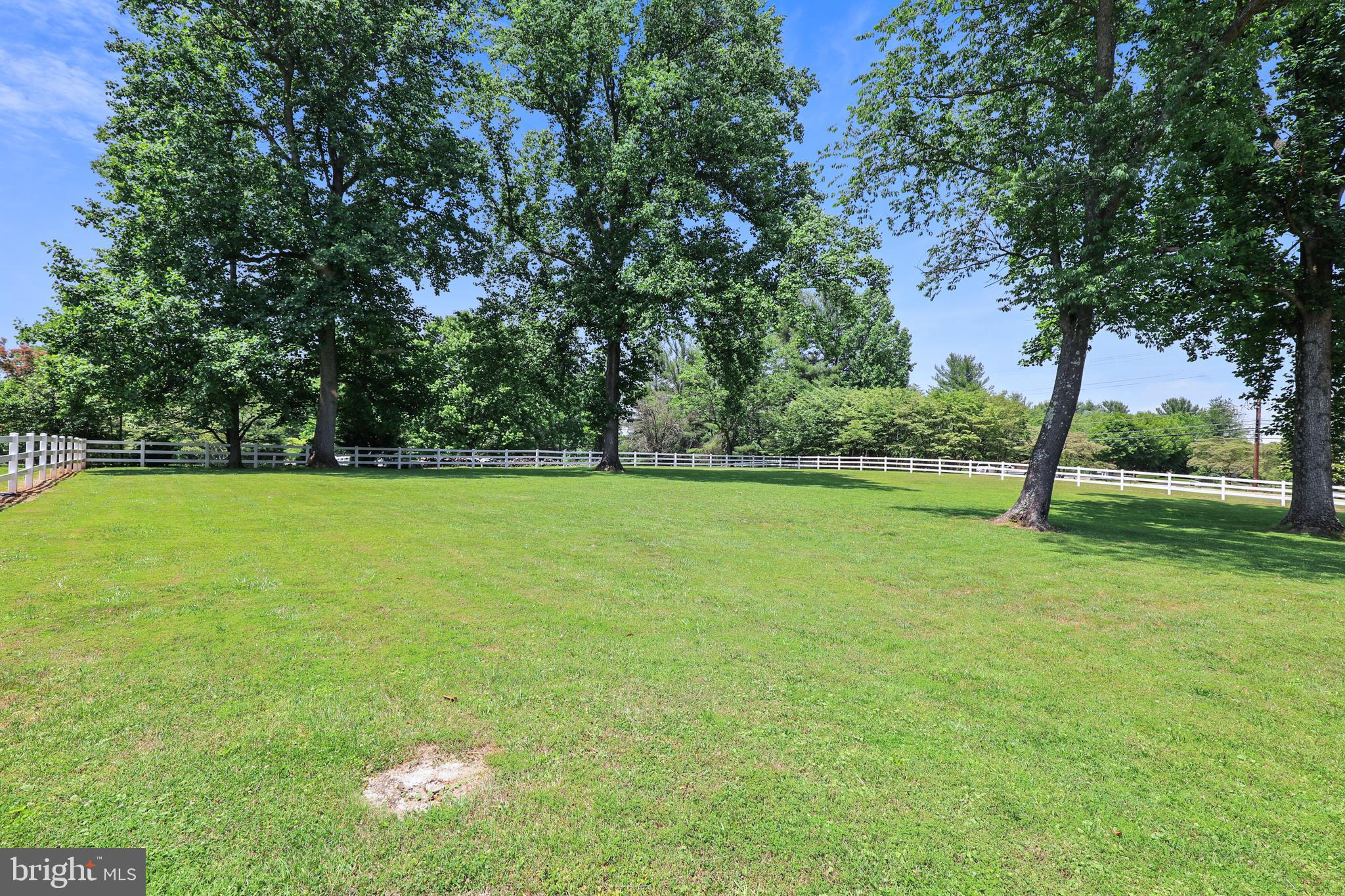 10740 River Road Potomac, MD 20854 - Photo 50 of 64 View of front