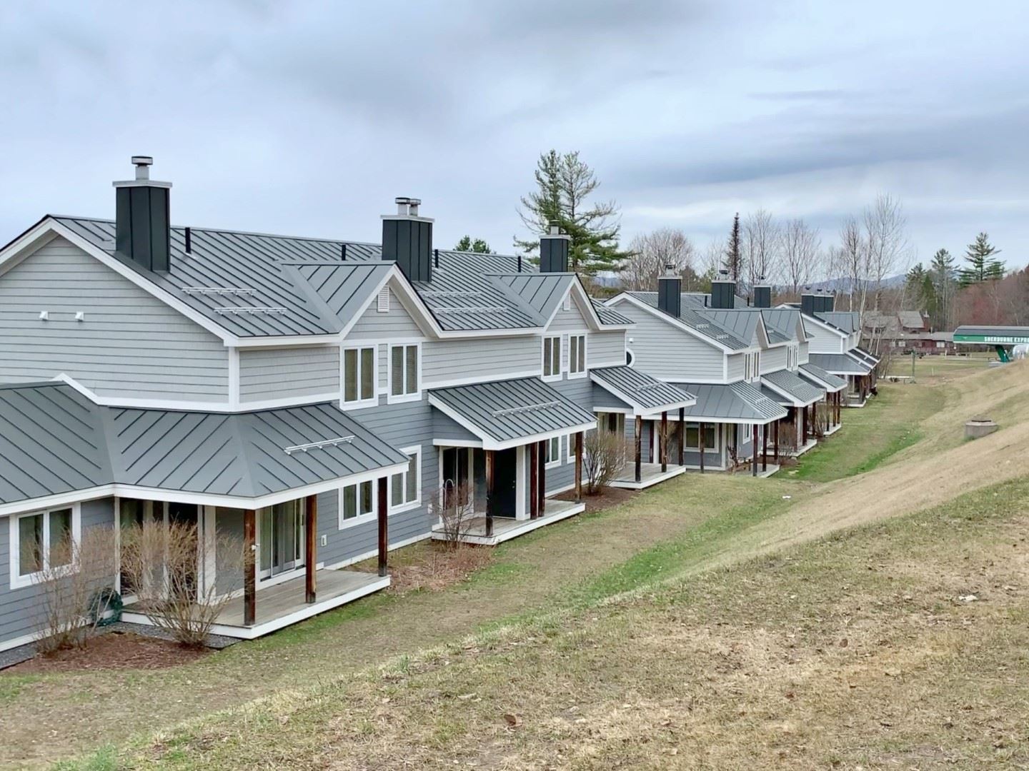 59 Powderhorn Road, Unit #303 Burke, VT 05832 - Photo 21 of 28 Gallery Image 21