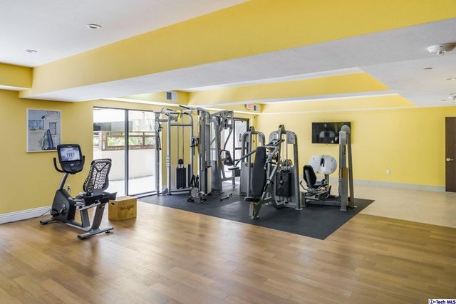 $599,000 | 2939 Leeward Avenue, Unit 519, Los Angeles, CA 90005