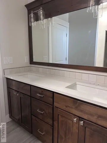 $580,000 | 5873 Macrae Drive, Idaho Falls, ID 83402