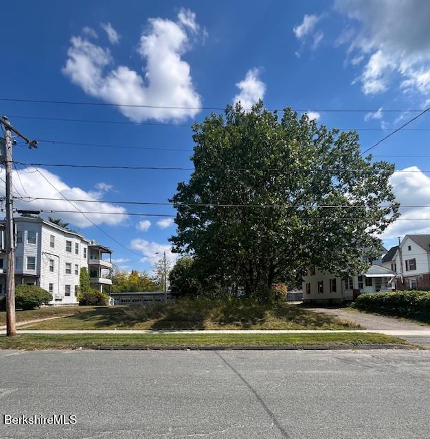 Street view Plunkett lot
