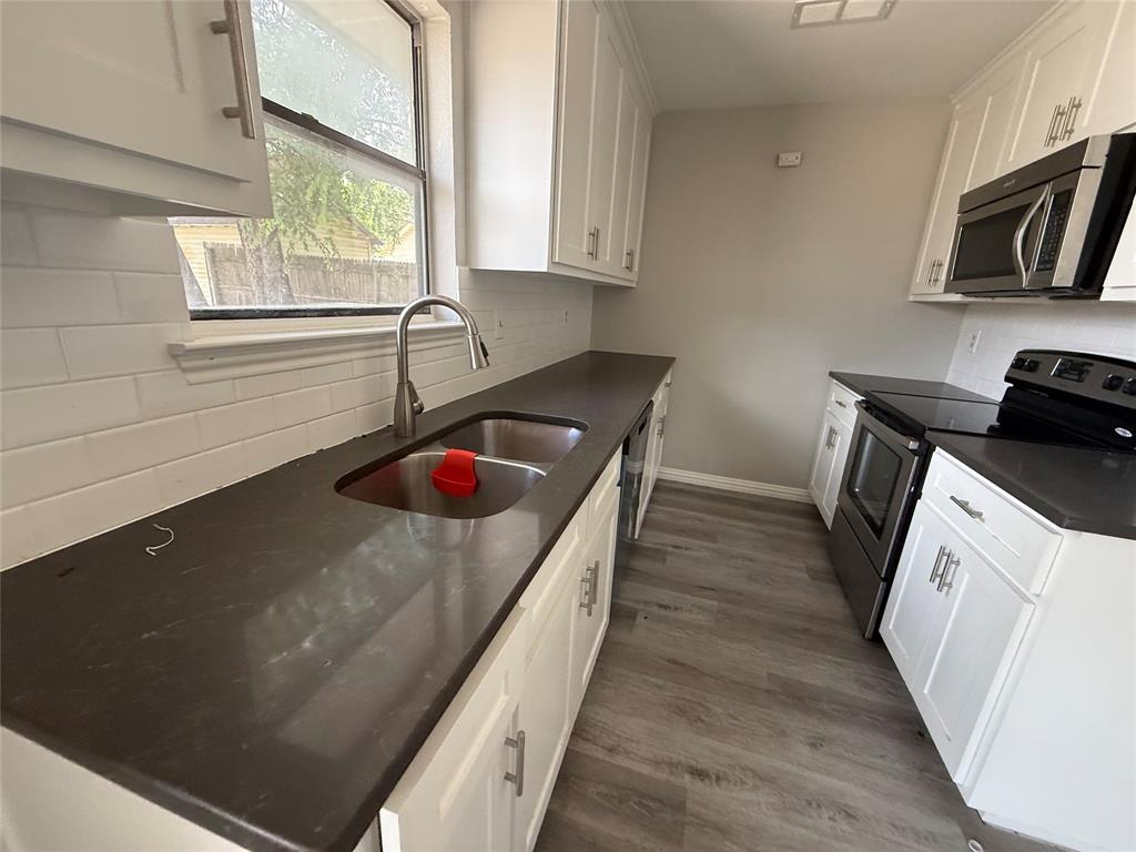 109 Ray Street Arlington, TX 76010 - Photo 5 of 9