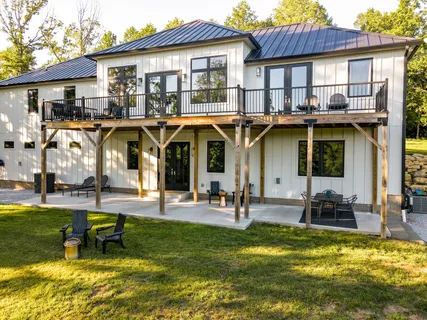 $1,230,250 | 1058 Paiute Trail, Pegram, TN 37143