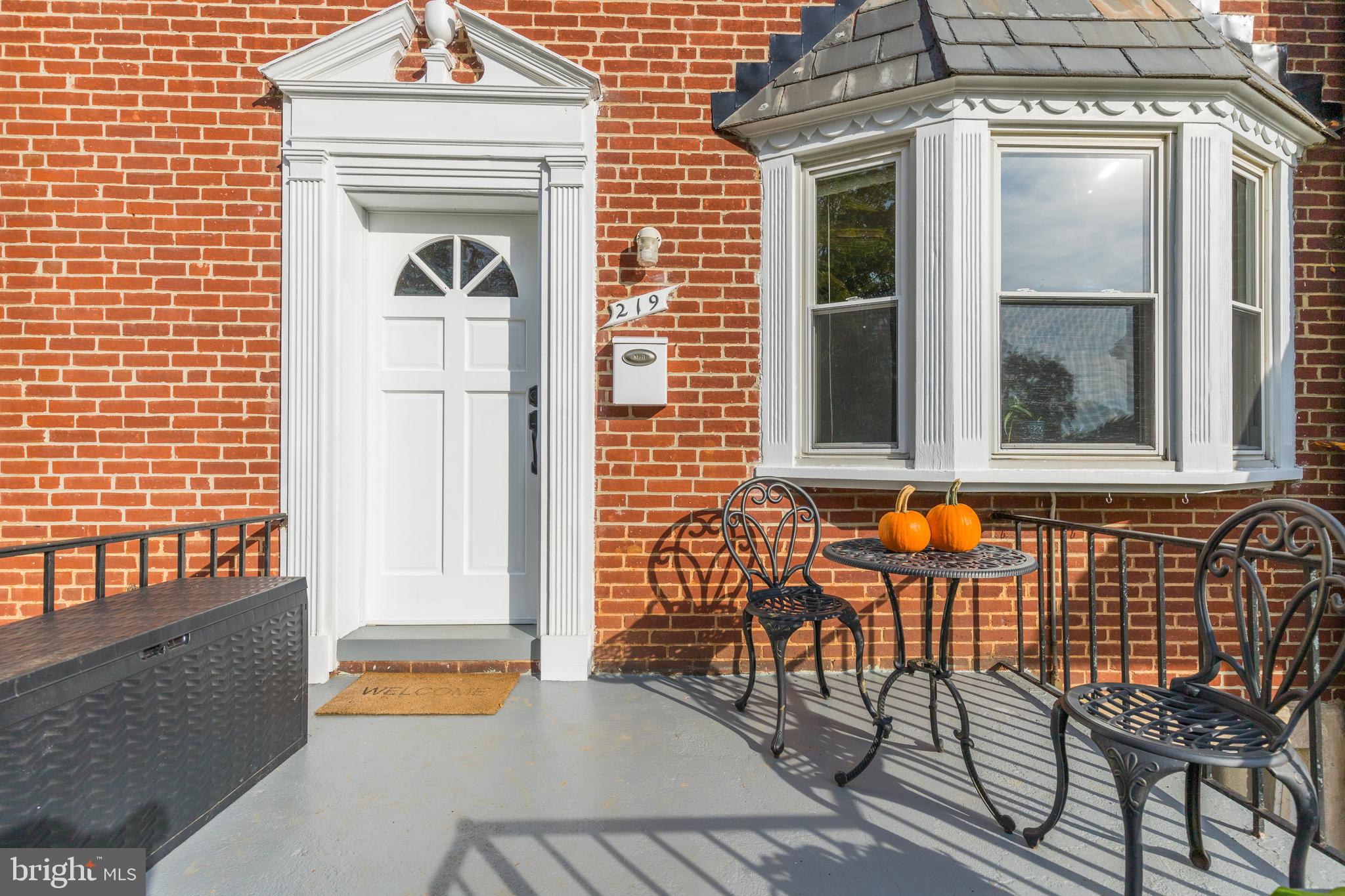 219 Westowne Road Baltimore, MD 21229 - Photo 3 of 36