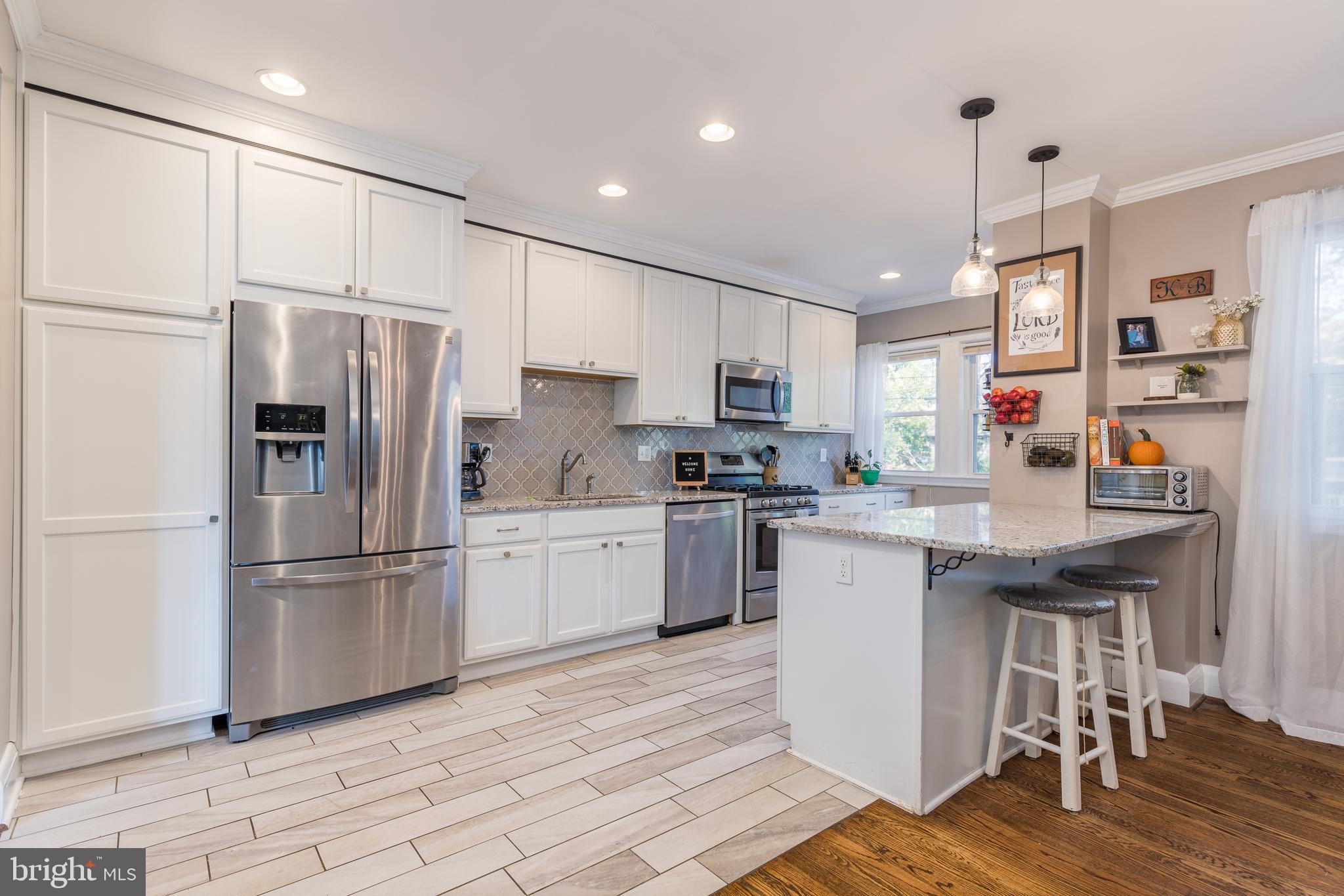 219 Westowne Road Baltimore, MD 21229 - Photo 8 of 36