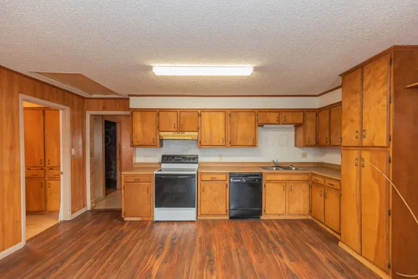 $125,000 | 200 South Wall Street, Shamrock, TX 79079