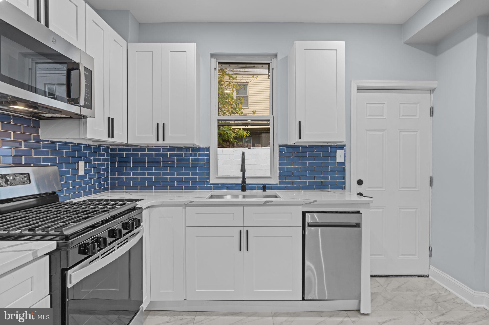 1612 South 24th Street Philadelphia, PA 19145 - Photo 10 of 24