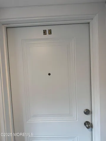 $1,800 | 273 16th Avenue, Unit 3R, Newark, NJ 07103