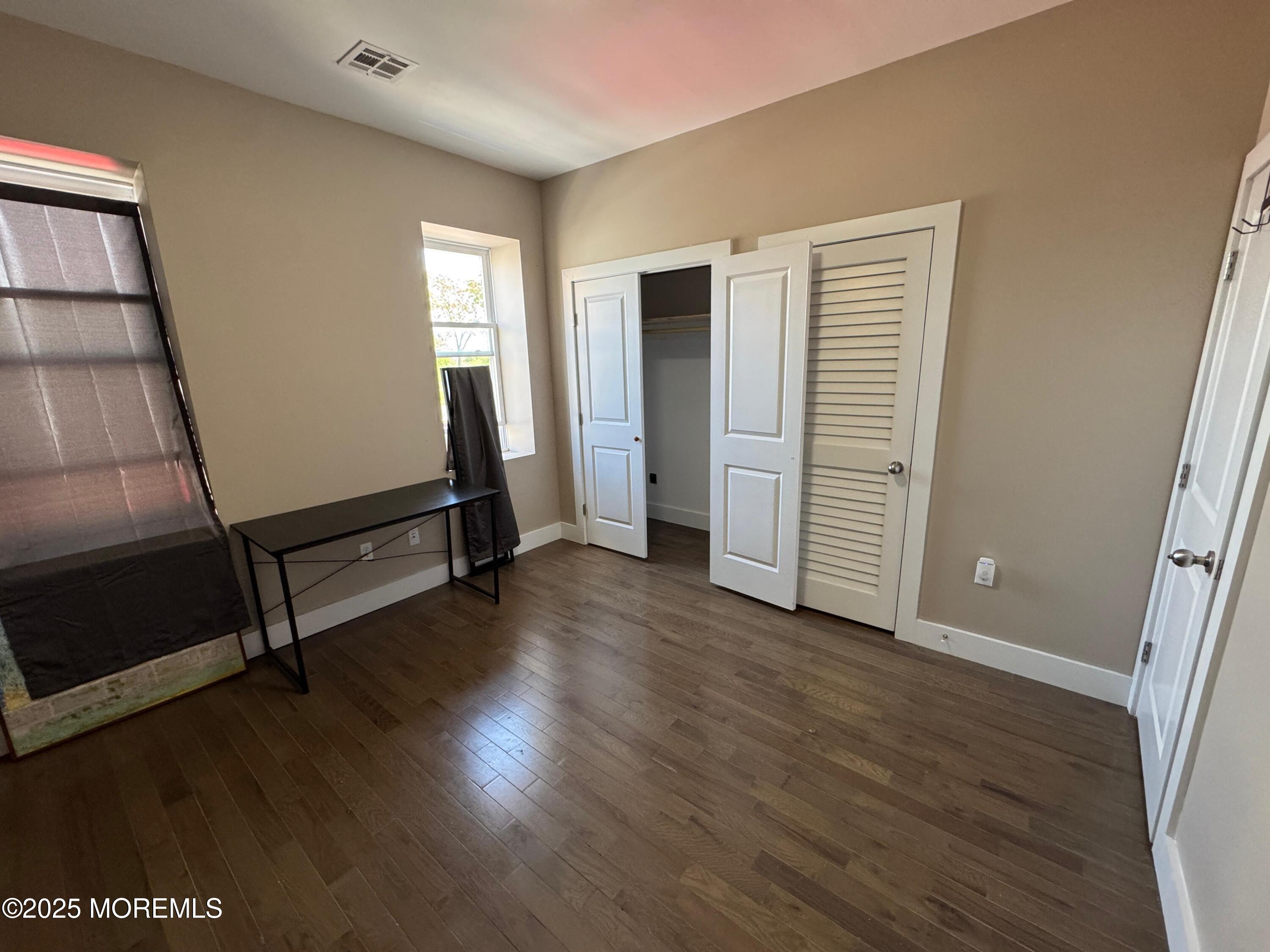 273 16th Avenue, Unit 3R Newark, NJ 07103 - Photo 5 of 12 image