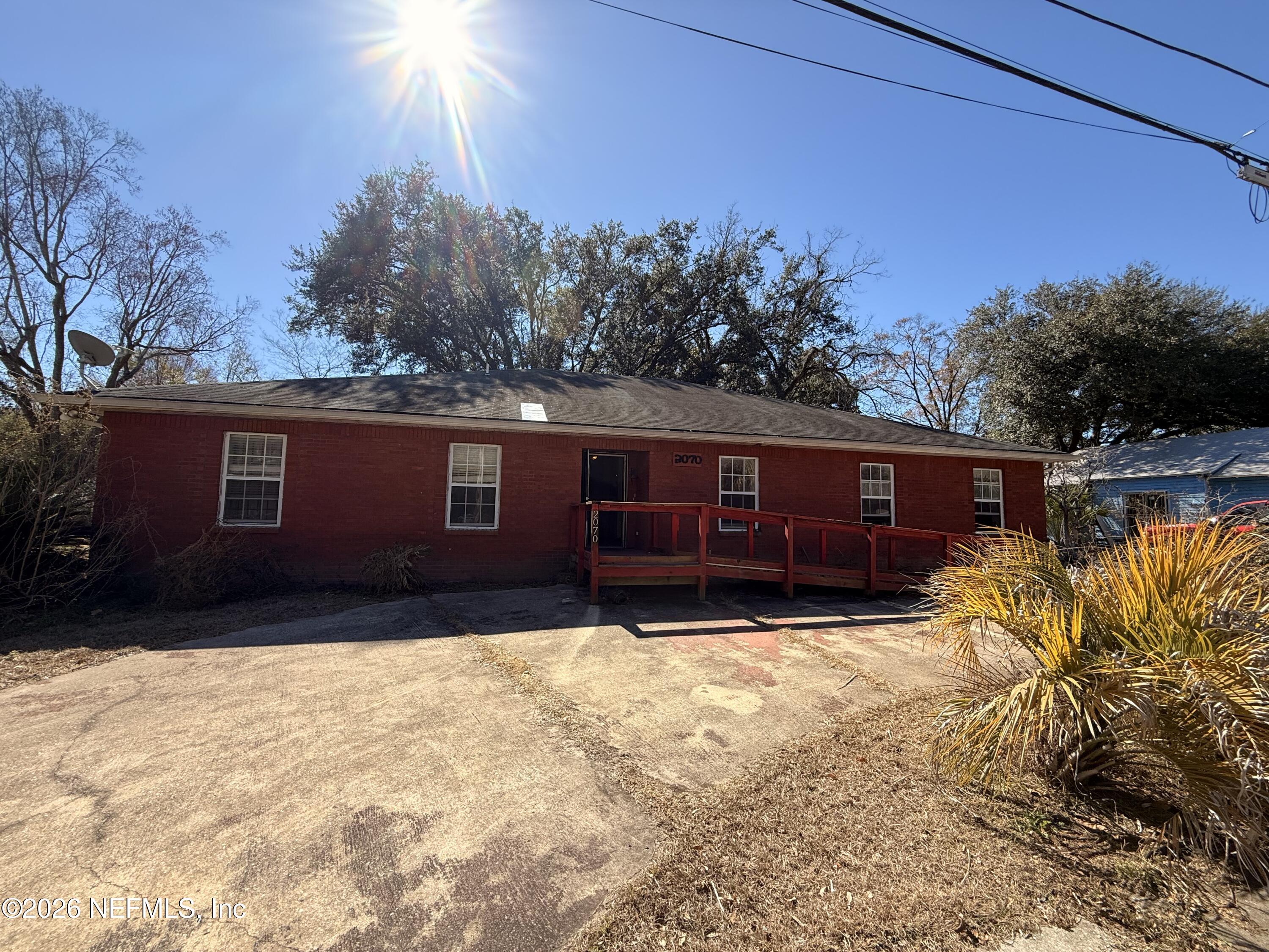 2070 Brooklyn Road Jacksonville, FL 32209 - Photo 1 of 13 Front