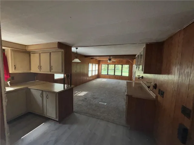 $1,999,950 | 264 East 2100th Road, Wellsville, KS 66092