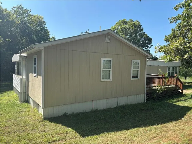 $1,999,950 | 264 East 2100th Road, Wellsville, KS 66092