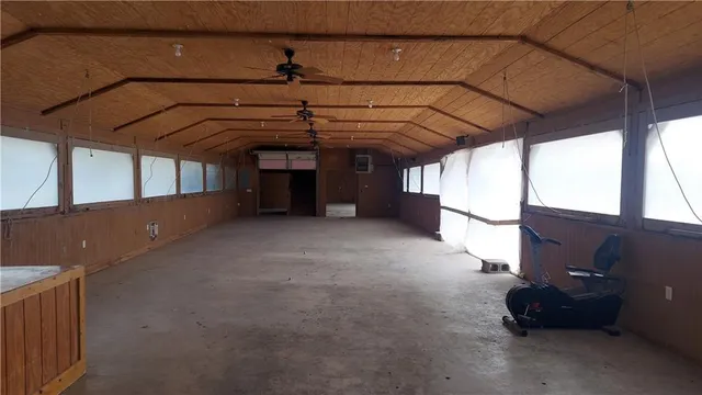 $1,999,950 | 264 East 2100th Road, Wellsville, KS 66092