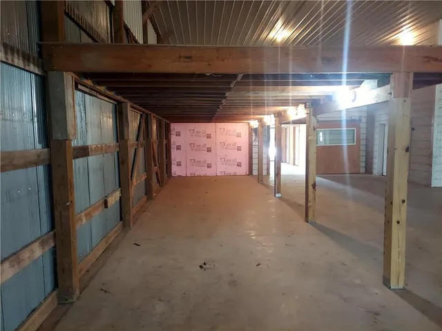 $1,999,950 | 264 East 2100th Road, Wellsville, KS 66092