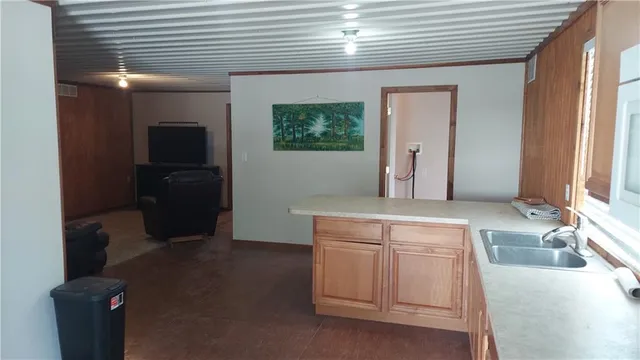 $1,999,950 | 264 East 2100th Road, Wellsville, KS 66092