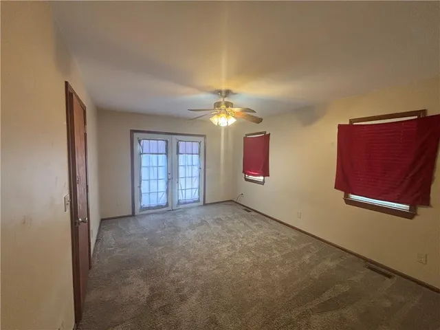 $1,999,950 | 264 East 2100th Road, Wellsville, KS 66092