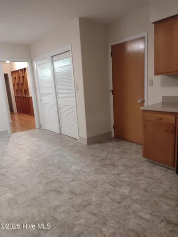 $2,100 | 4141 Lake Avenue, Wilmington, NC 28403