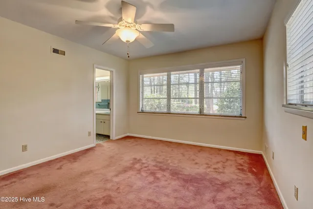 $2,100 | 4141 Lake Avenue, Wilmington, NC 28403