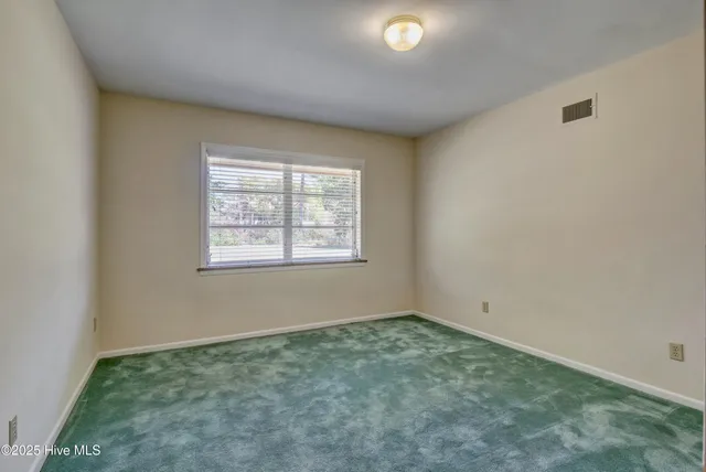 $2,100 | 4141 Lake Avenue, Wilmington, NC 28403