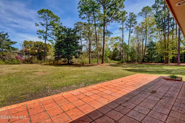 $2,100 | 4141 Lake Avenue, Wilmington, NC 28403