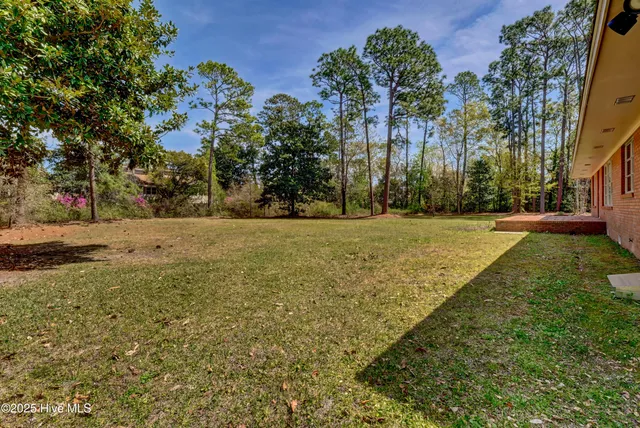 $2,100 | 4141 Lake Avenue, Wilmington, NC 28403