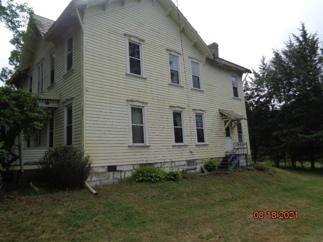 438 Cherry Road Chicora, PA 16025 - Photo 4 of 37