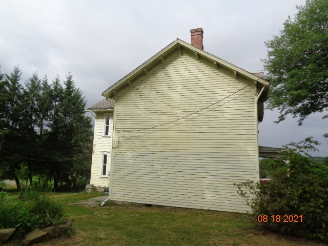 438 Cherry Road Chicora, PA 16025 - Photo 5 of 37