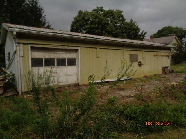 438 Cherry Road Chicora, PA 16025 - Photo 7 of 37