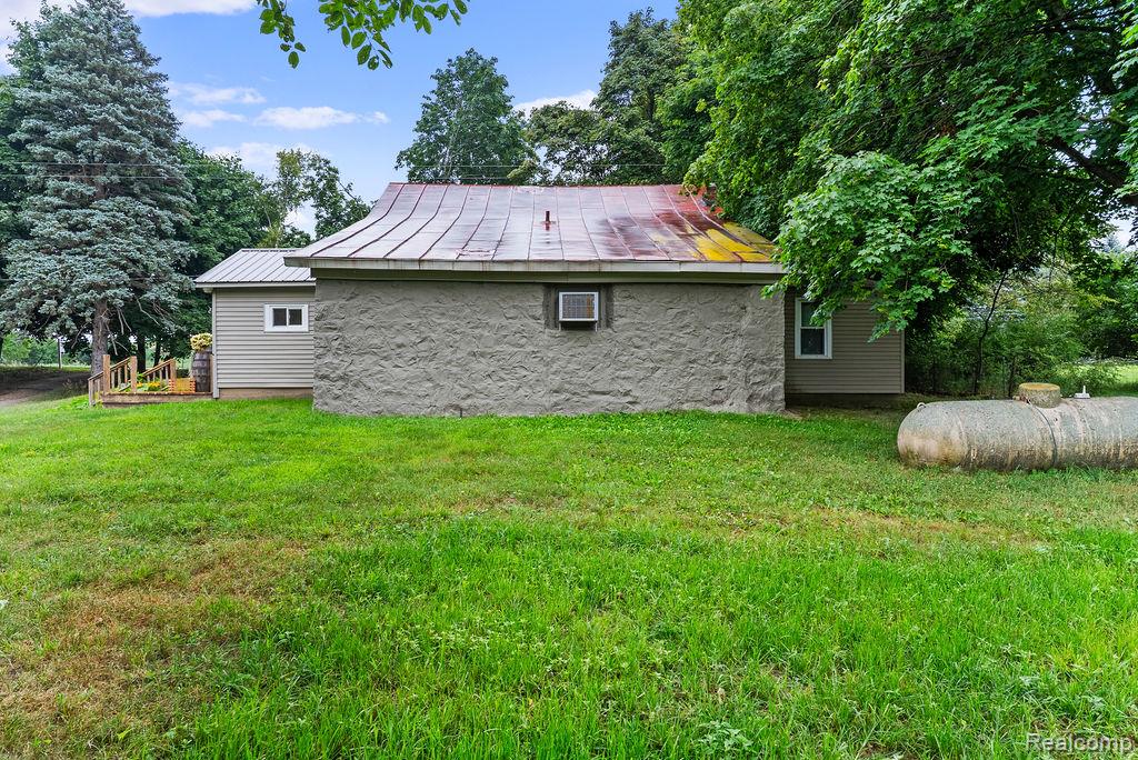 2410 South Coldwater Road Mount Pleasant, MI 48858 - Photo 7 of 42